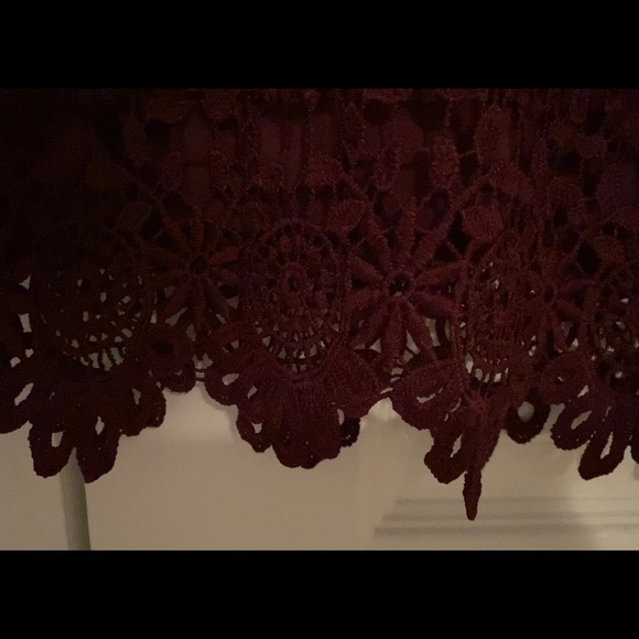 Hollister Lace Dress - Picture 2 of 3